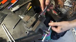 filework on knife barbet whire 2