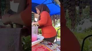 Download lagu Mother's vlog selling drinks on Friday morning mp3