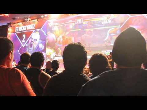 Evo 2014 Crowd Hype - Sako Combo on Ricky - USF4