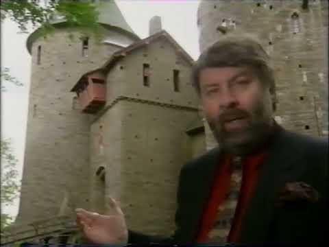 NOBLE CASTLES - CASTELL COCH (BBC1, 1996)