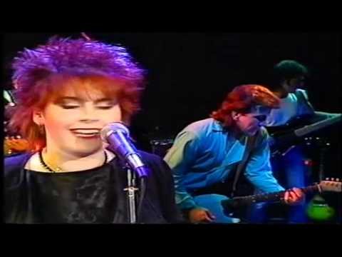 Thumbnail for Alison Moyet sings live with Little Sister - Rare early TV appearance by Little Sister