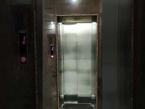 Apartment passenger elevator