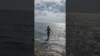 Download lagu Salt in the air, breezy waves and good vibes only. #AraMina #AraMinaShorts #AraMinaChannel #weekend mp3