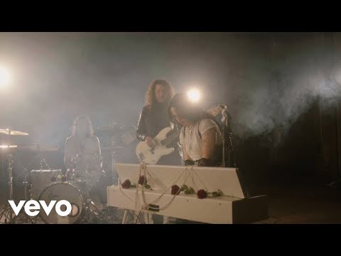 Kelsy Karter & The Heroines - Are You Entertained? (Performance Visual)