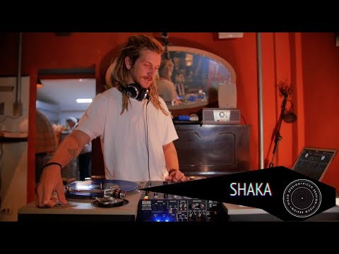 PICCO SESSION #04 - DJ EB Convida: SHAKA