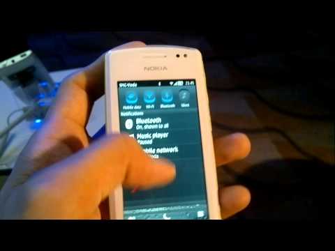 Nokia 600 Hands On - Symbian Belle, Design