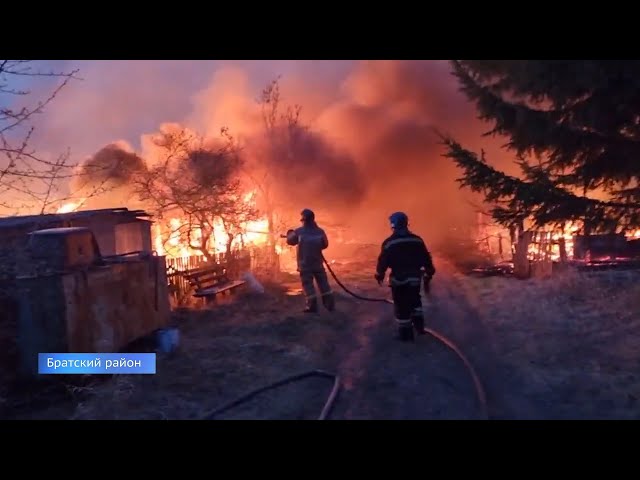 30 дачных строений сгорели в Братском районе