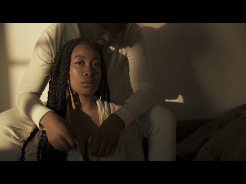 Naye Ayla - Breathe Me (Official Music Video)