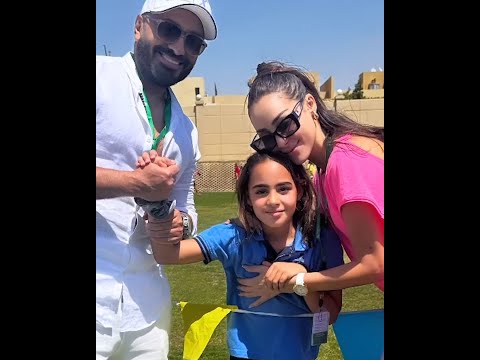 بسمة بوسيل وتامر حسني في نزهة عائلية مع بناتهما.. دولفين وحديقة حيوانات