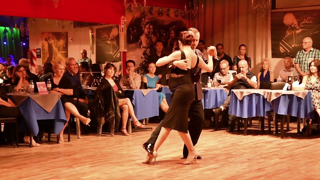 Vanesa Villalba y Facundo Piñeiro  en los 19 años de Porteño y Bailarín -1