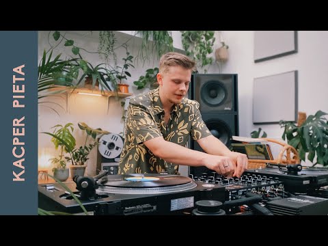 Podróże Muzyczne: A Celebration of Uplifting Grooves with Kacper Pieta