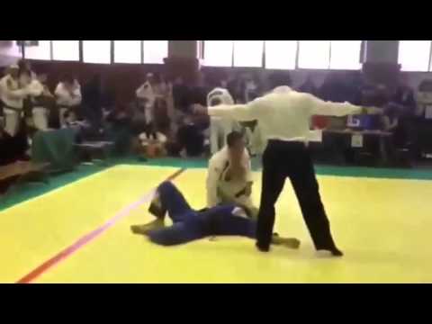Brown belt in Jiu-jitsu. ( Tourão Bjj Highlight )