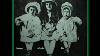 The Boswell Sisters - Song of surrender (1933).wmv