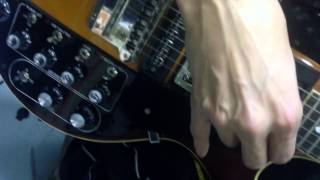 Video thumbnail for The Roland GR-500 - guitarra sintetizador 1977 - Tenaz by FinlAndino Pletórico