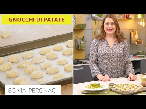 HOMEMADE POTATO GNOCCHI, Quick and Easy Recipe