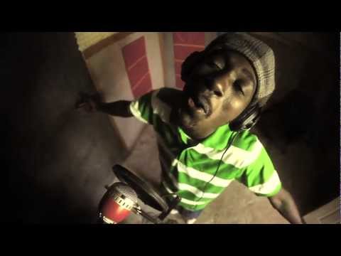 Peze Kafé - A "Lakou Mizik Session" featuring; Boulo Valcourt