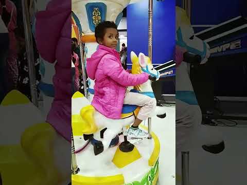 Mall Adventure! Taanya playing in MALL #trending #viral #youtubeshorts #funny #cute #baby #learning