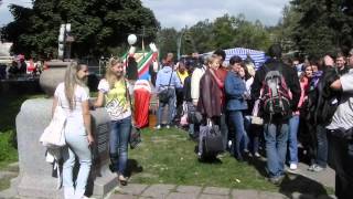 preview picture of video 'Міжнародний фестиваль дерунів в Коростені (2012)'