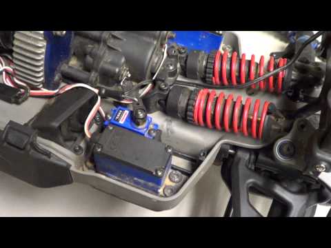 TRAXXAS SUMMIT REBUILD WITH E-REVO DIFFERENTIAL AND BULKHEADS PT2