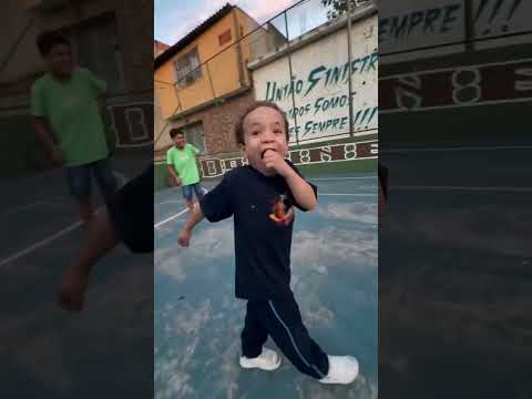 MLK GELADO! Já pode convocar pra Seleção? 😅 #shorts
