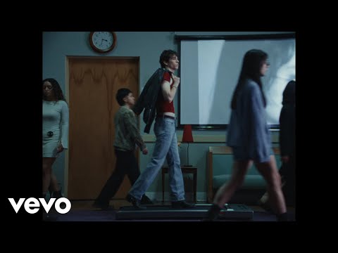 Aidan Bissett - 2 much 2 handle (Visualizer)