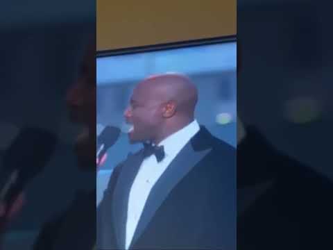 Nate Jones on bass on the humanitarian awards hosted by @tayediggsonline