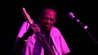 Little Wing & Voodoo Child - by Eric Gales at the 2016 Dallas International Guitar Show