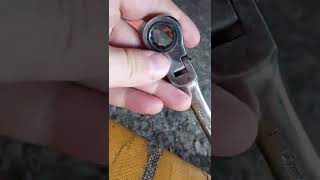 2004 Mazda MPV Tranny Slipping/Shifting Funny & How To Change A Quart Of Tranny Fluid