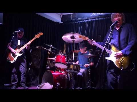 Play Video Youtube Video