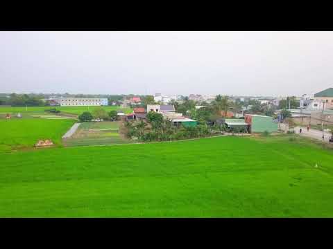 E cần Bán miếng đất gồm 300 thổ 1800 lúa măt tiền 37m đường 835