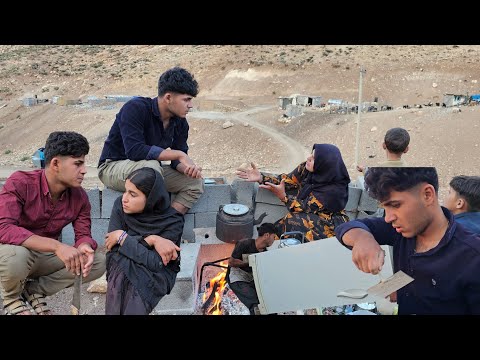 Mother's talk about Mohammad and Siddiq's love, their secret dates, and building a house