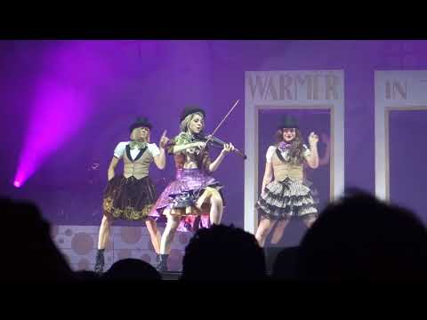 Lindsey Stirling - City National Civic - San Jose 12 20 17 All I Want for Christmas