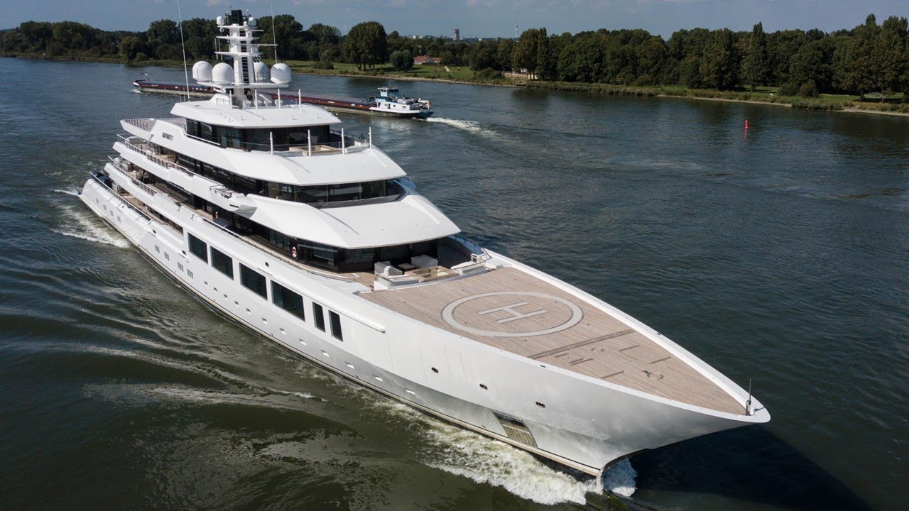 Oceanco's Infinity and support vessel Intrepid