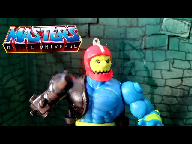 Vídeo relacionado con Masters of the Universe MOTU Origins Trap Jaw, Figura de acción de villano con brazo mecánico, varios accesorios de armas y minicómic, juguete regalo para niños y niñas +6 años, HYD41