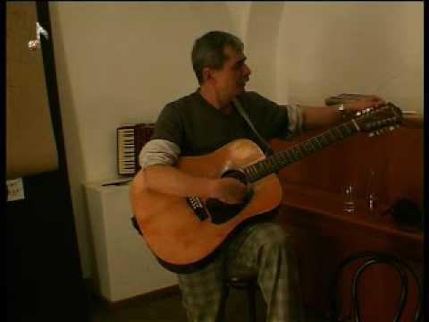 Pavel Dobes v Kavárně písničkářů-3dil