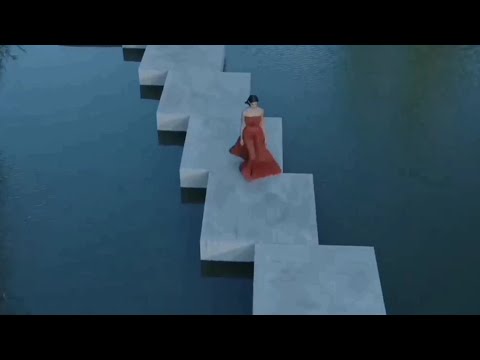 Barbara Valente for Max Mara Resort 2023 in Lisbon