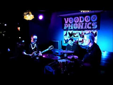 VOODOOPHONICS - I see Serpents live 2022 Schwarzer Hahn München