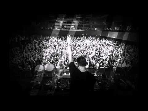 Mr. Pit vs.  ATB - You're Not Shana (Robert Miller Mashup)