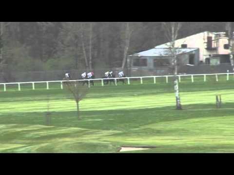 KV, 25. 4. 2015, 4. dostih - Dostih Sophie a Alexandra Schaffron