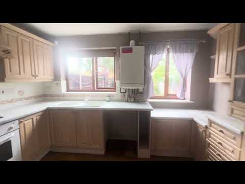 TO LET - BURNCROSS WAY - £950 PCM