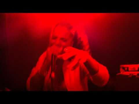 [HD] Magnetic Man ft. Ms Dynamite - Fire (Ms. Dynamite live in Glasgow)