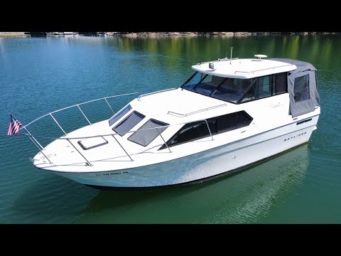 1997 Bayliner 2859 Ciera Express Special Edition Kabinenkreuzer auf dem Norris Lake, Tennessee - ...