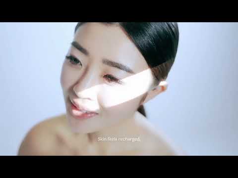 Recharge Your Skin in Just 7 Minutes - AquaGlow Peptide Mask 