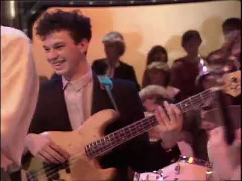 Legs & Co (with Funkapolitan)  - As Time Goes By [Credits] - TOTP TX: 03/09/1981