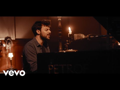 NEEV - Lie You Love It (LIVE at Namouche Studios, Lisbon 2019)