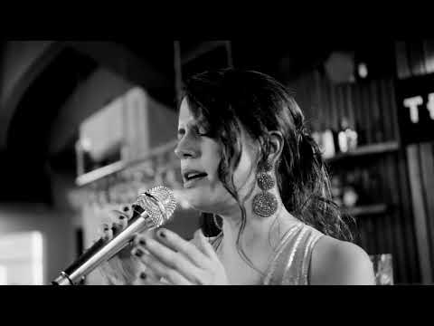 Casi Te Creo - Maria Cristina Plata (En Vivo)