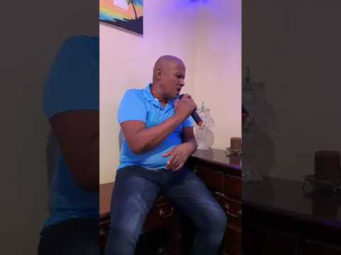 Bachata corazon de dinero de Luis Miguel del amargue, interpreta Raudy Méndez.