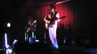 Tim Rogers performs @ Clancys Fish Pub Dunsborough