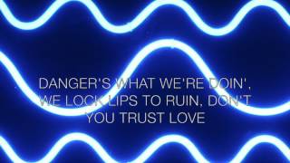 Siren - Stalking Gia - Lyrics