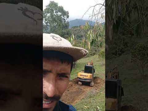 DÍA DE RETROEXCAVADORA EN COROMORO, SANTANDER 🚜